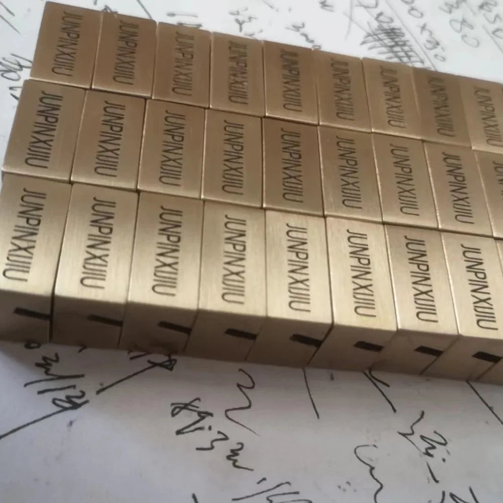 Mini Brass Card Display Stand Label Holder Price Holder Business Card Counter Card Photo Clip Stand Welding Table Number Sign