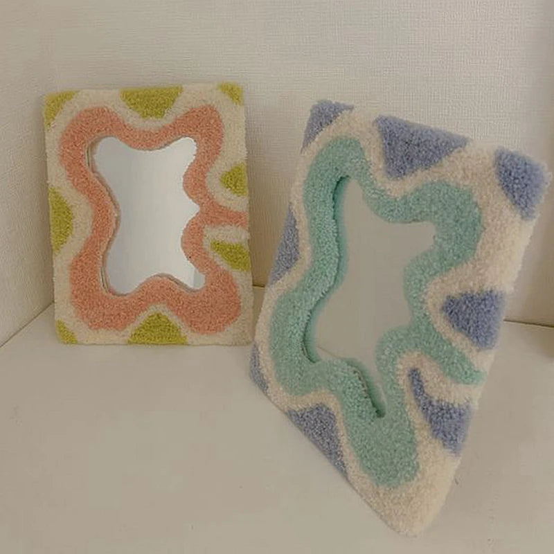 Modern OEM Soft Tufting Rug Mirror Handmade Soft Tufted Mirror for Bedroom