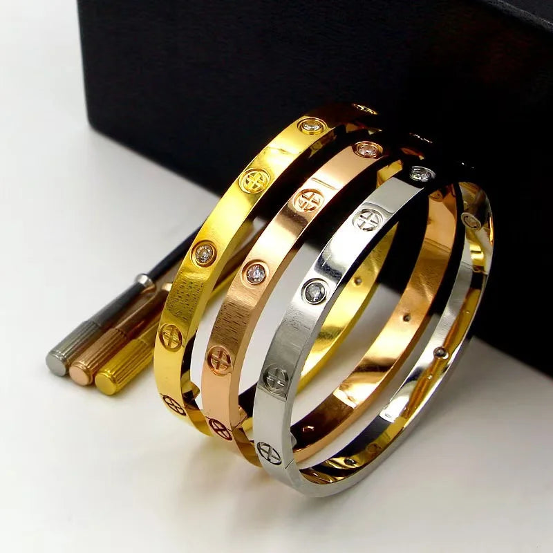 Gold Plated Screwdriver Mens and Womens Gold Bracelet Waterproof Nail Bracelet Stainless Steel 18K Cross Bracelet