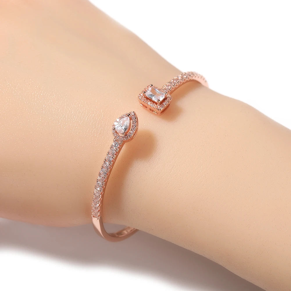 Hot Sale Design Bracelets Women Classic Simple Style Bangles Jewelry Women Brass Zircon Diamond Open Bangle Wholesale Price