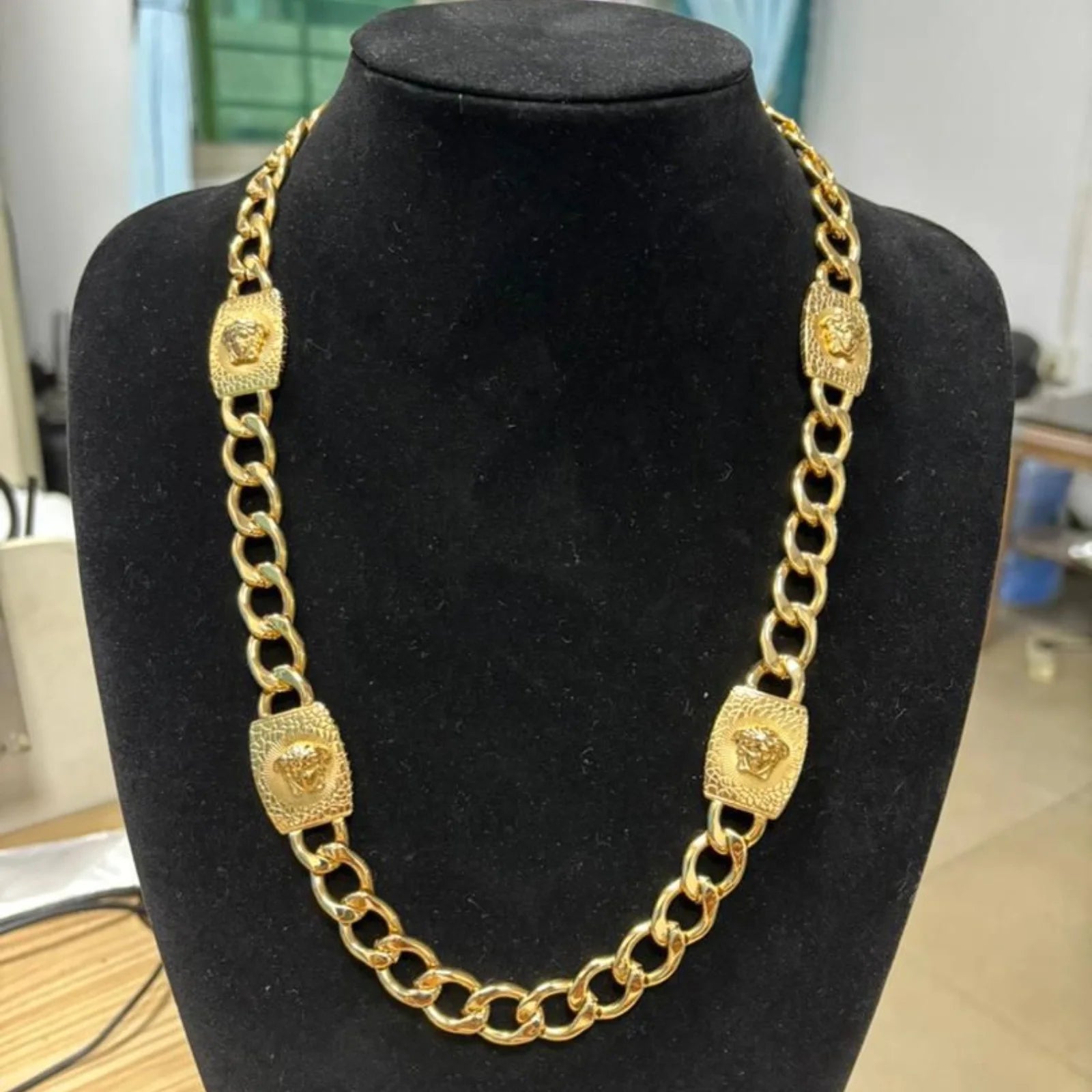 Custom Hip Hop Mens Stainless Steel 18k Gold Plated Chain Necklace Cuban Link Chain Cuban Curb Head Charm Necklace