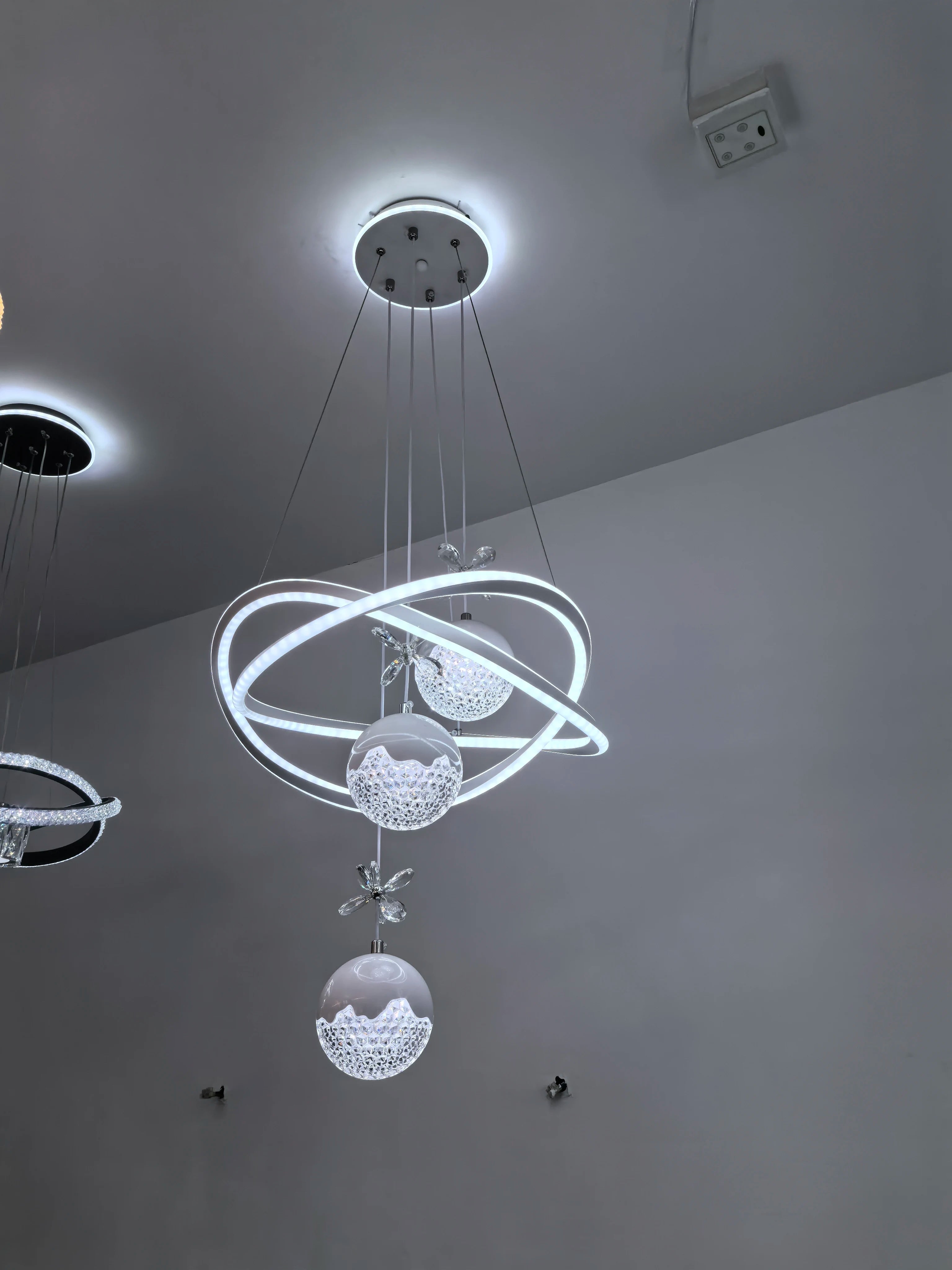 Modern Simple 2700K Cross-Border Restaurant Dining Room Chandelier Advanced Sense Pendant Lights Zhongshan Lamps Internet