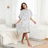Luxury Brand Ladies Lounge Wear Wearable Blanket Fuzzy Blanket Sleep Wear Cute Winter Pajamas
