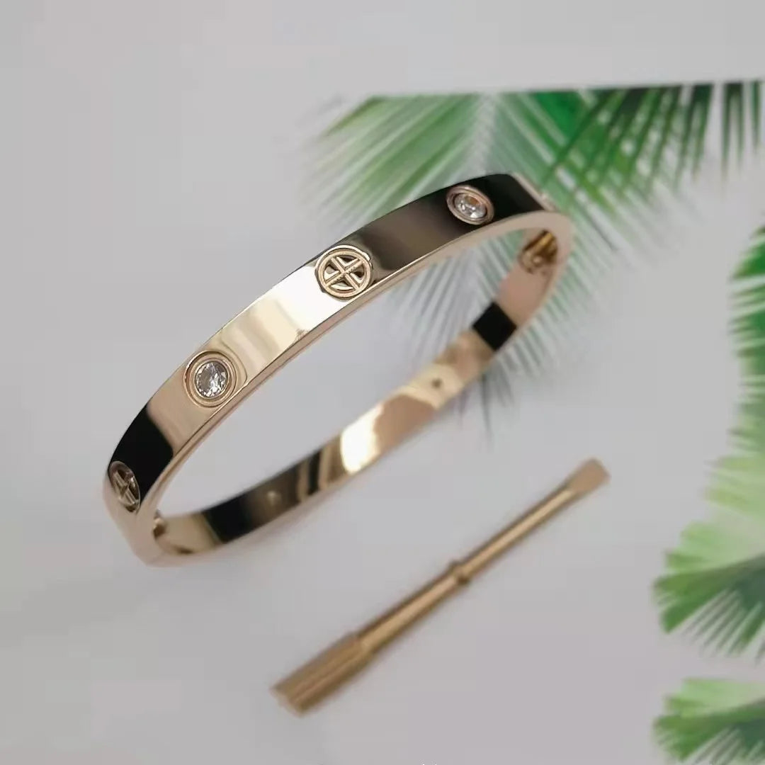 Gold Plated Screwdriver Mens and Womens Gold Bracelet Waterproof Nail Bracelet Stainless Steel 18K Cross Bracelet