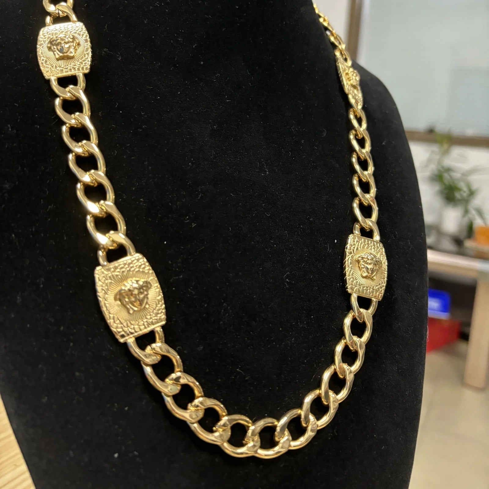 Custom Hip Hop Mens Stainless Steel 18k Gold Plated Chain Necklace Cuban Link Chain Cuban Curb Head Charm Necklace