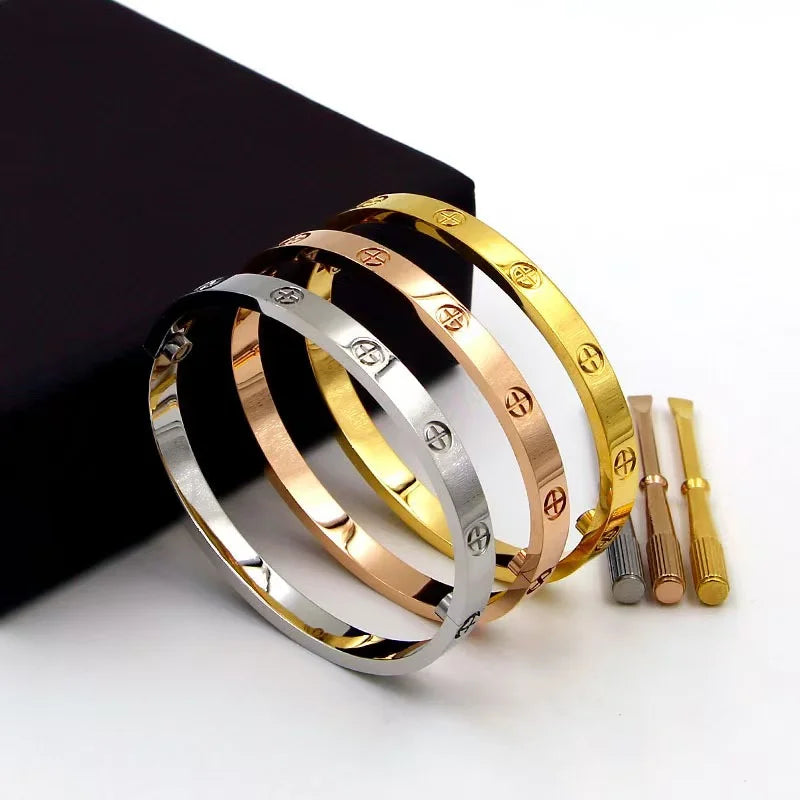 Gold Plated Screwdriver Mens and Womens Gold Bracelet Waterproof Nail Bracelet Stainless Steel 18K Cross Bracelet