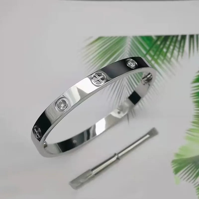 Gold Plated Screwdriver Mens and Womens Gold Bracelet Waterproof Nail Bracelet Stainless Steel 18K Cross Bracelet