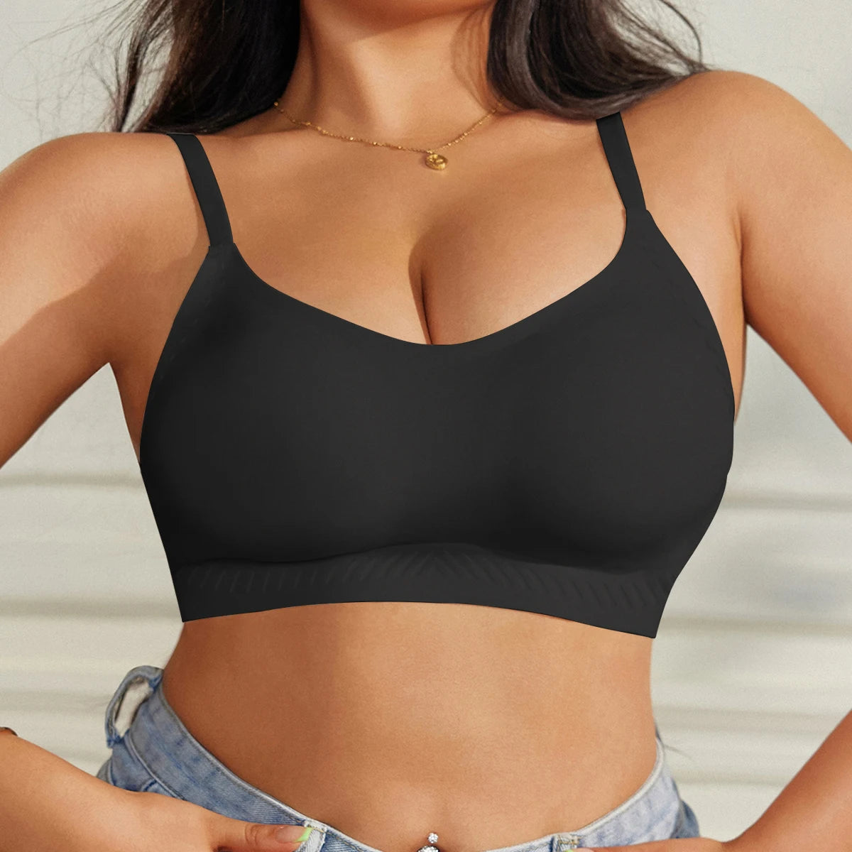 Women Plus Size Wireless Bra Thin Padding Soft Support Lifting Seamless V Neck Backless Minimizer