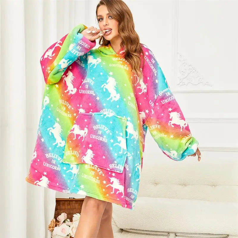 Custom One Size Polyester Print Christmas Women Acid Wash 350 Gsm Wearable Blanket