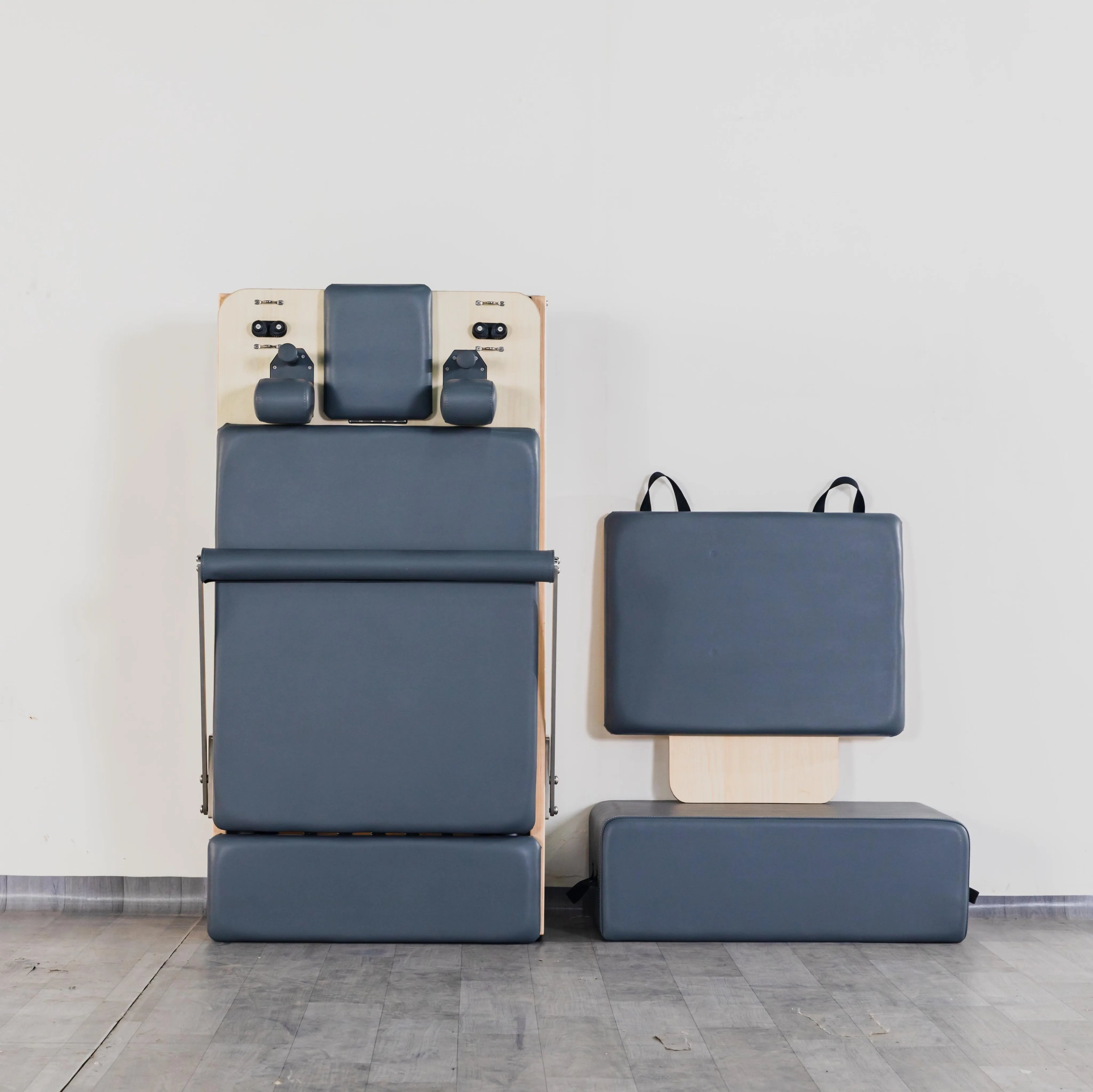 Premium Portable Pilates Reformer Foldable Bed Durable  Oak Wood for Body Gym Applications Space Saving Box