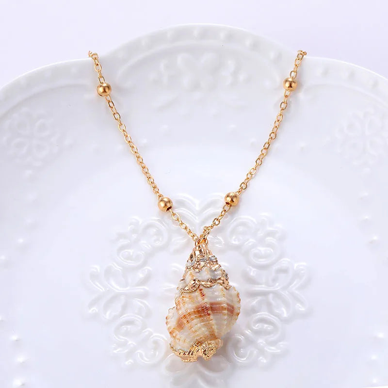 Hot Selling Various Styles of Women Natural Shell Necklace Summer Beach Jewelry Shopify Dropshipping Boho Necklaces