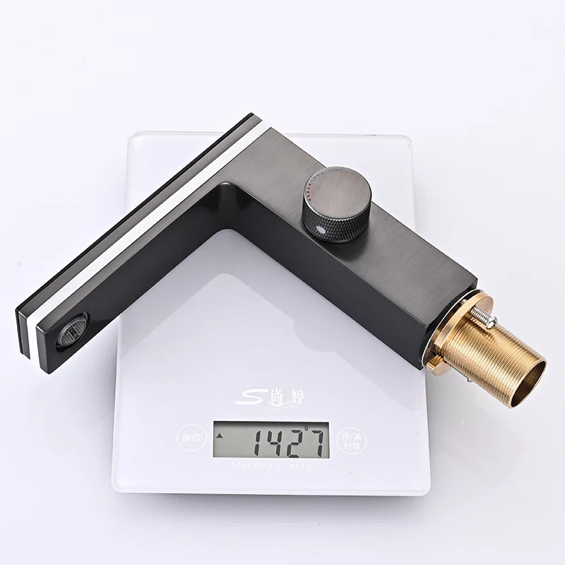 Hot Selling Brass LED  Ambient Light  Bathroom Washbasin Tap Intelligent Digital Display Hot and Cold Water Vanity Basin Faucet