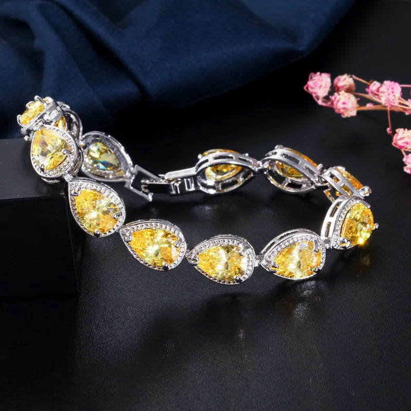5 Colors Bangle Jewelry Cubic Zirconia Tear Drop CZ Stone Women Luxury Tennis Bracelet for Bridal Wedding Costume Accessories