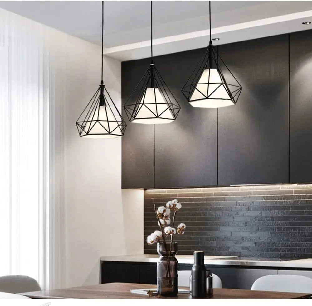 Nordic Vintage Single Head Iron Chandelier Creative Industrial Style for Bar Tea Restaurant Warehouse with Excellent Aesthetics