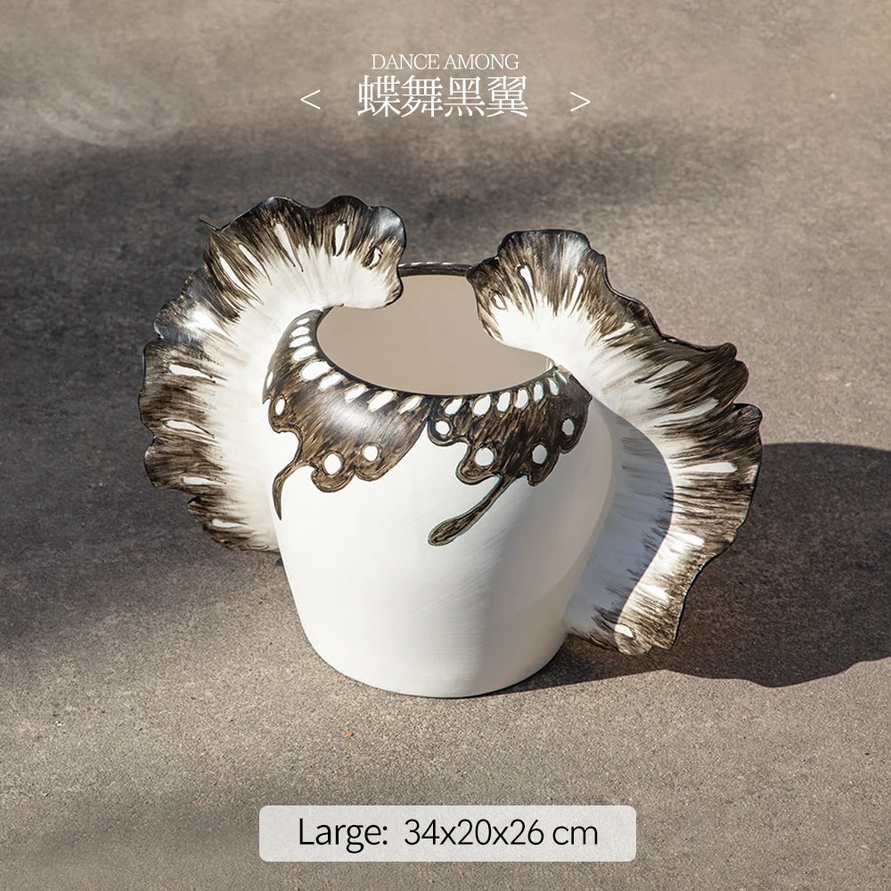 Merlin Living Hand Painting Flower Vase for Home Decor Butterfly Vase Ceramic Decoration Chaozhou Ceramic Factory Wholesale