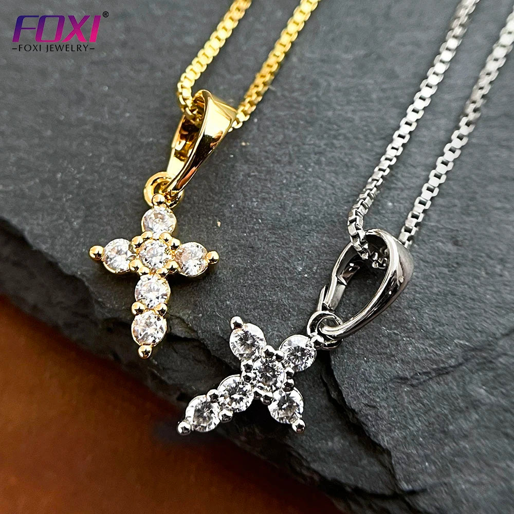 Foxi Fashion Minimal Jewelry 18k Gold Diamond Mini Cross Pendant Necklace for Women
