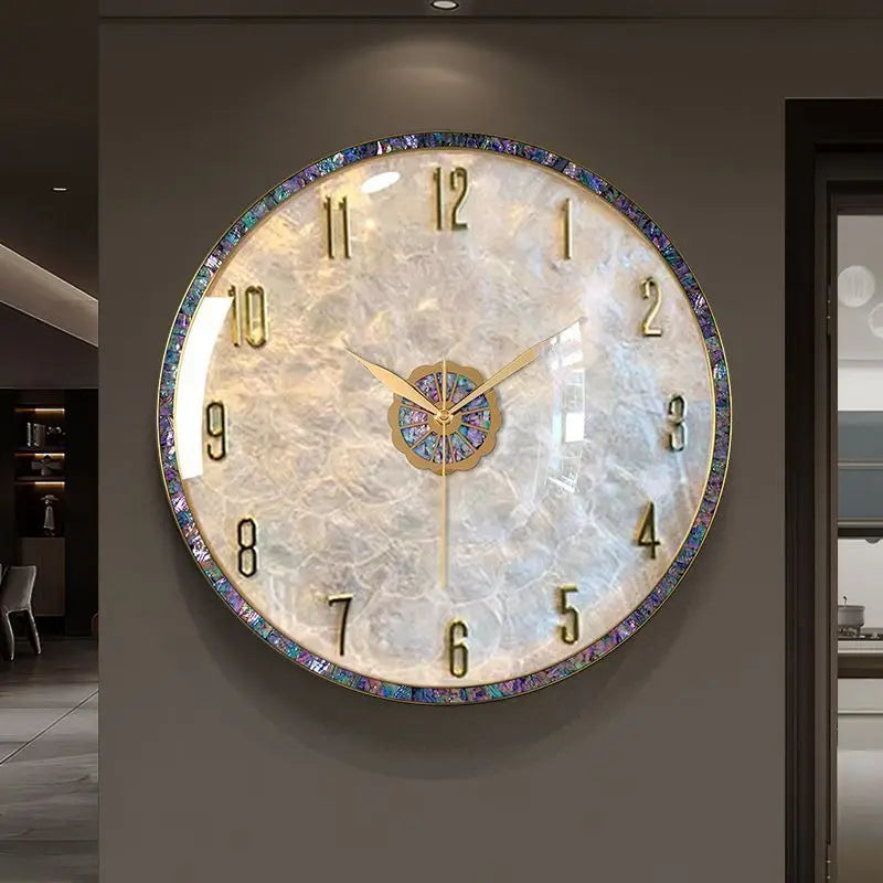 Light Luxury Shell Wall Clock 2025 High-end Sense Creative Wall Clock Hanging on the Living Room High-end Atmosphere 36cm