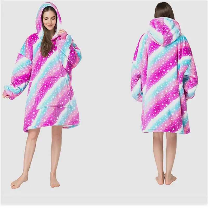 Custom One Size Polyester Print Christmas Women Acid Wash 350 Gsm Wearable Blanket