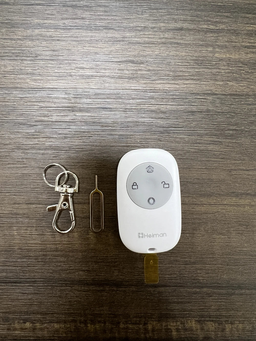 Zigbee3.0 Smart Alarm Remote Controller With 4 Key With Arm Disarm SOS Feature Compatible with Zigbee2mqtt and Home Assitant