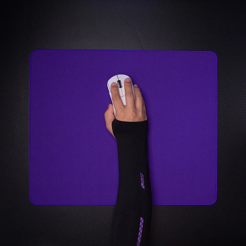 Cooling Effect Esports Gaming Sleeve Absorbs Sweat Reduces Friction Thumbholes For Extended Gaming Sessions