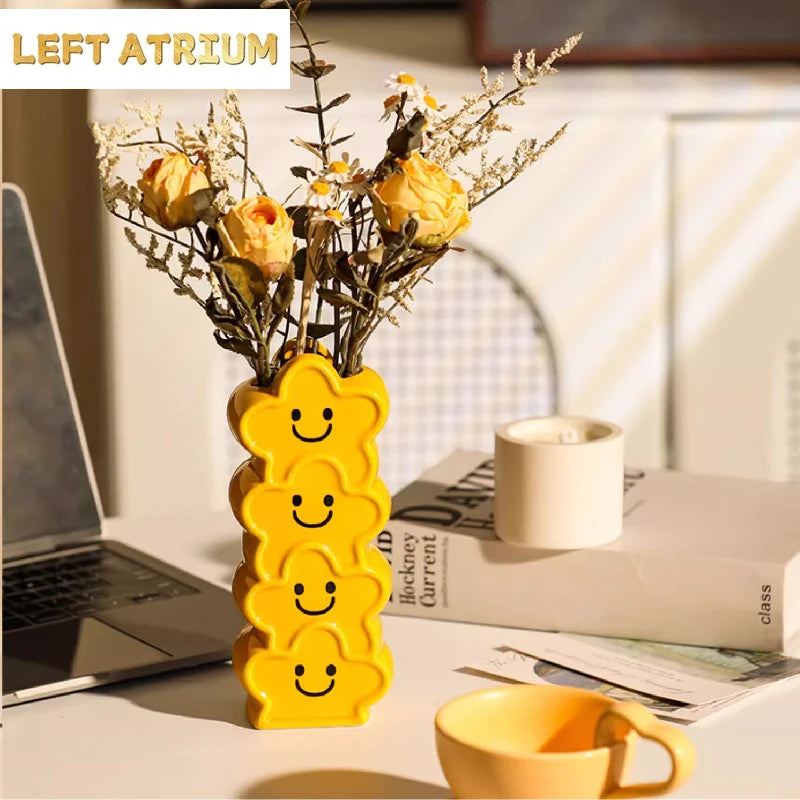 Smiling Ceramic Vase Dried Flower Flower Arrangement Accessories Creative Desktop Mini Vase Ornaments Living Room Decoration