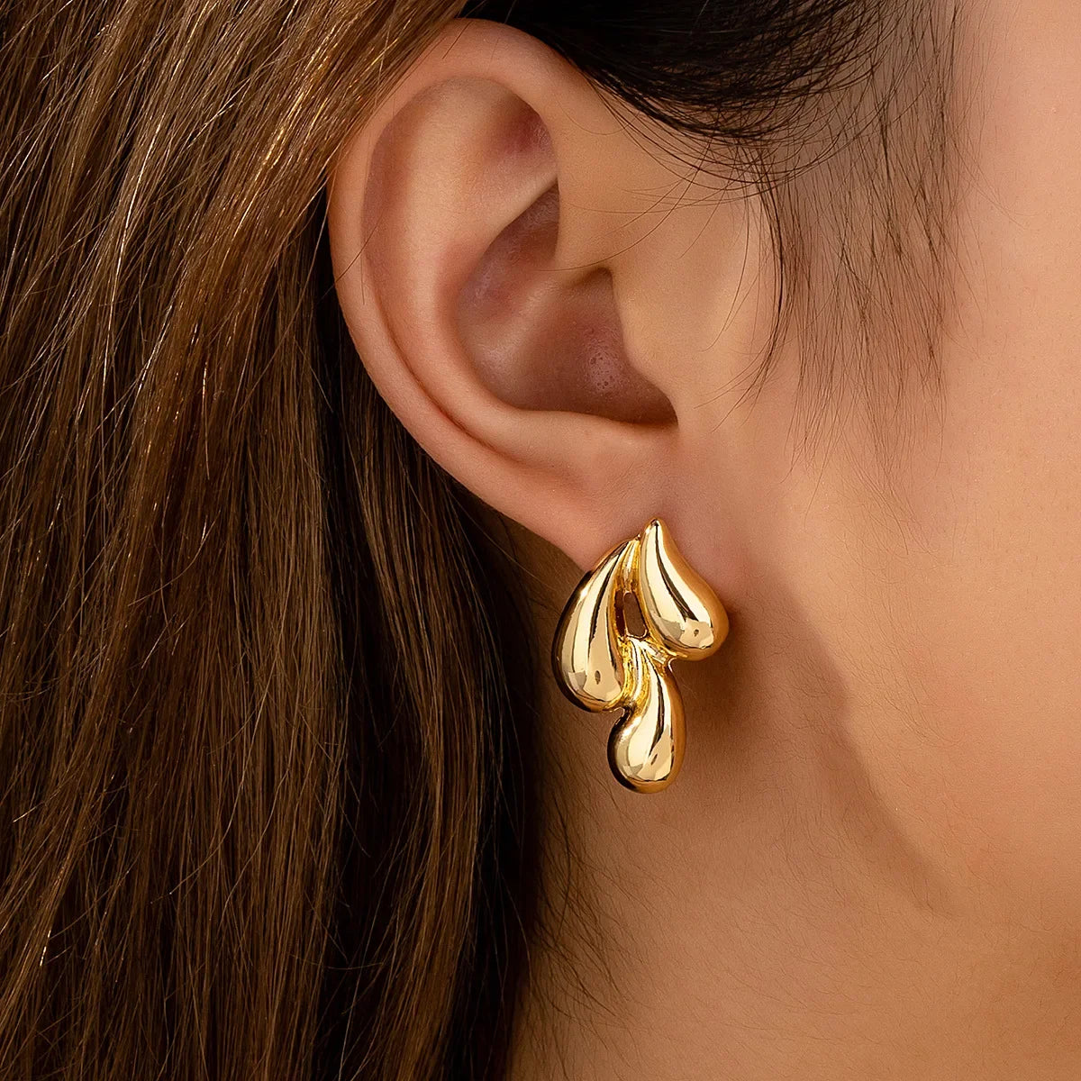 Geometry Twists UV Golden Stud Earrings for Women Simple Versatile Personality Exaggerated Smooth Creative Jewelry Girl Gift