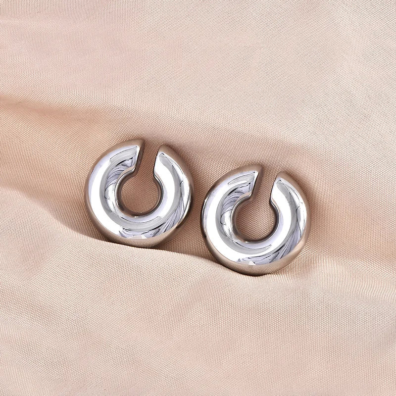 Geometry Twists UV Golden Stud Earrings for Women Simple Versatile Personality Exaggerated Smooth Creative Jewelry Girl Gift