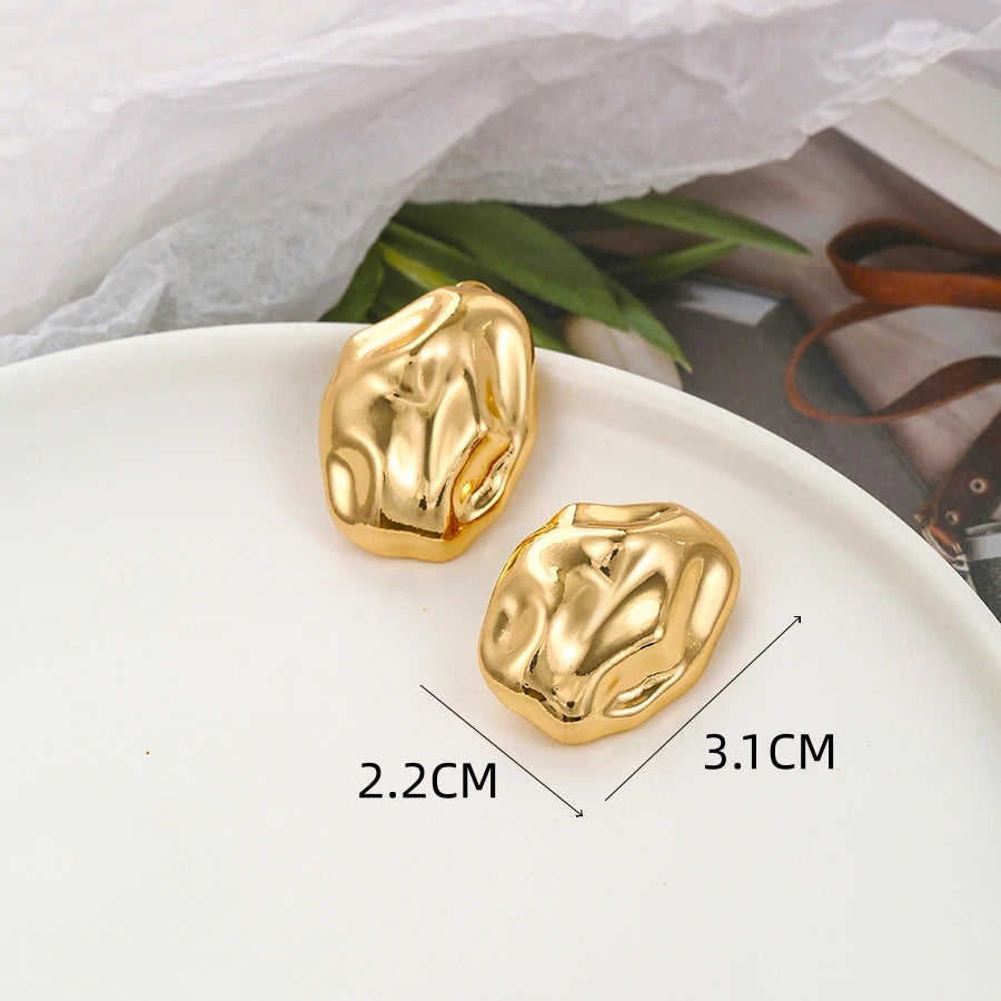 Geometry Twists UV Golden Stud Earrings for Women Simple Versatile Personality Exaggerated Smooth Creative Jewelry Girl Gift