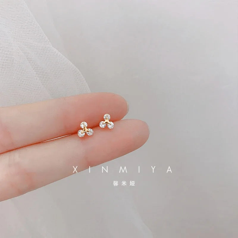 Tibetan Silver Mini Crystal Butterfly Sweet Stud Earrings for Women Flower Helix Cartilage Tragus Lobe Teen Ear Piercing Jewelry