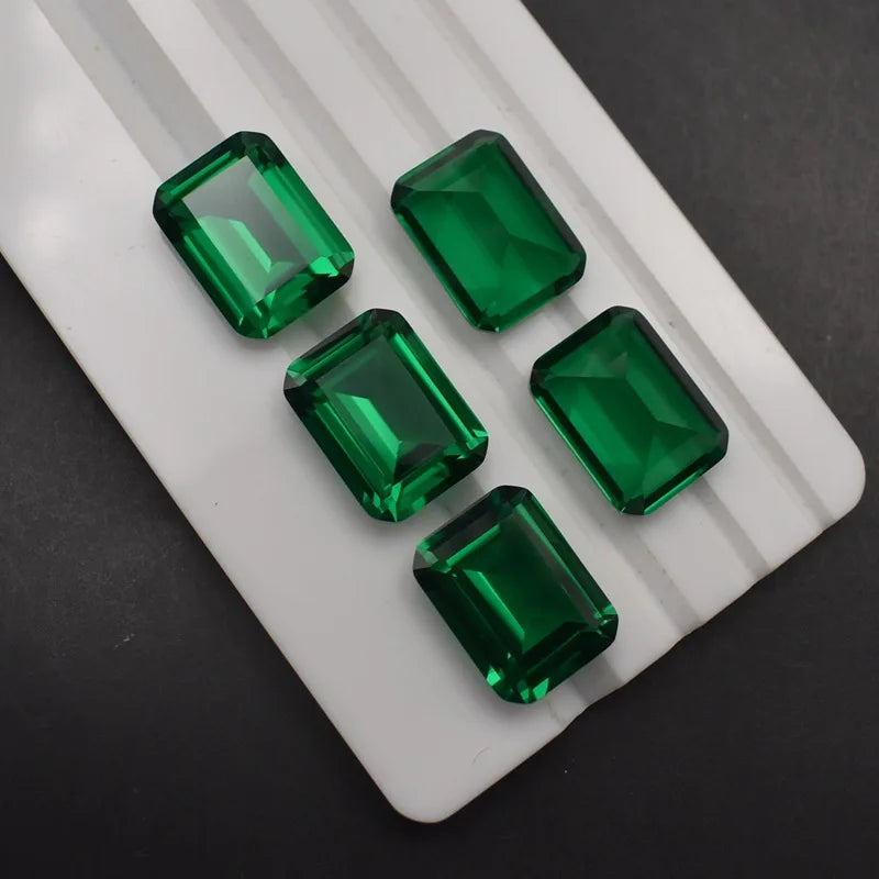 Natural Mined Emerald Green 10.50 Cts10x14mm Rectangle Cut AAAAA Sri-Lanka VVS Emerald Cut Gem