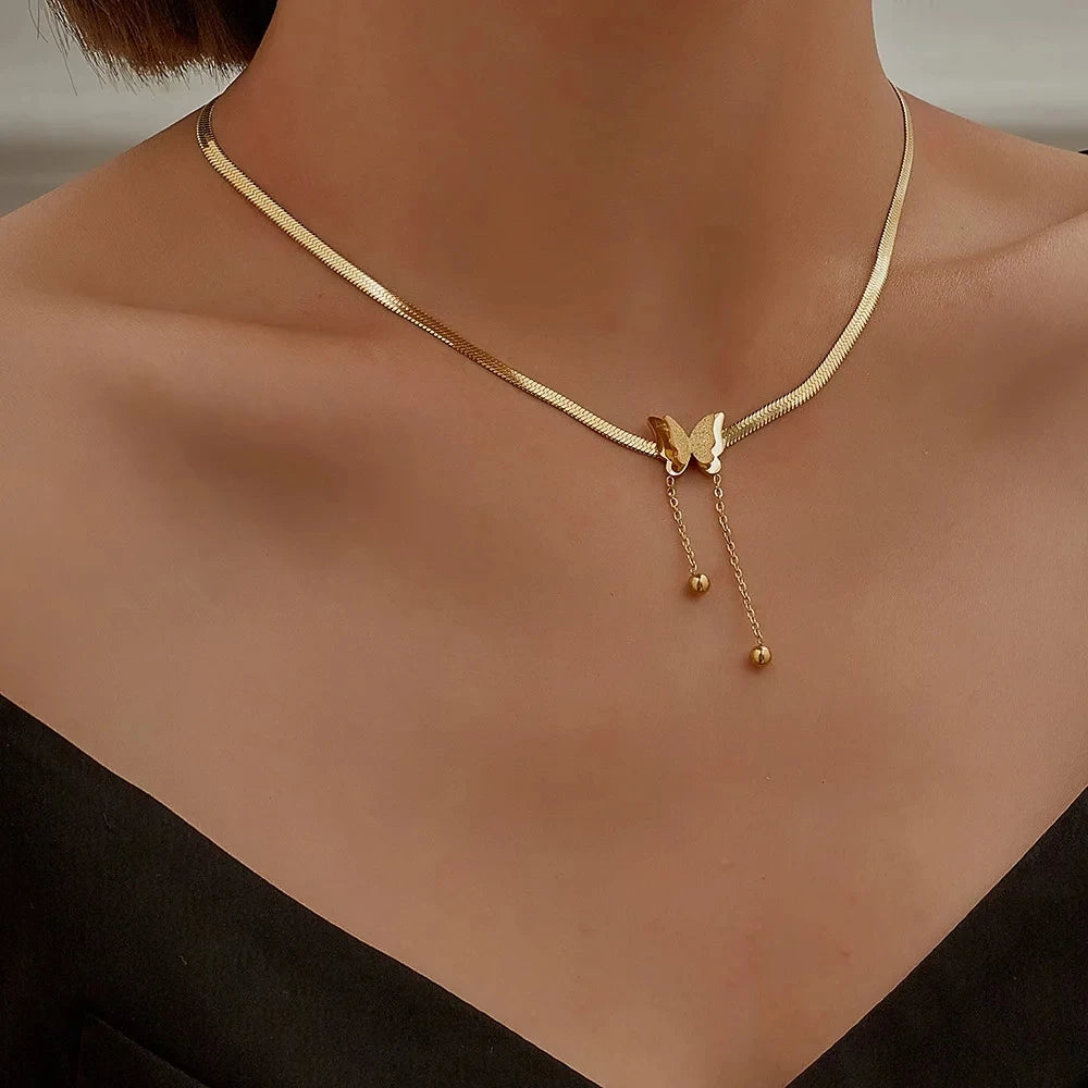 2Pcs/Set Simple Puzzle Heart Matching Pendant Couple Matching Necklace Couple Good Friends Ladies Men Hip Hop Sweater Chain