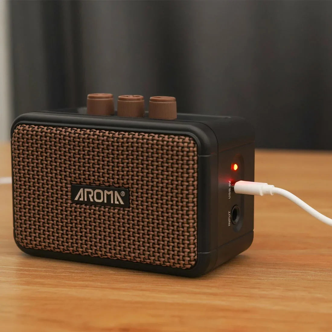 Aroma AG-04 Amplifier Mini Bluetooth Audio Portable Speaker Electric Guitar Amplifier 5W Output Electric Guitar Accessories