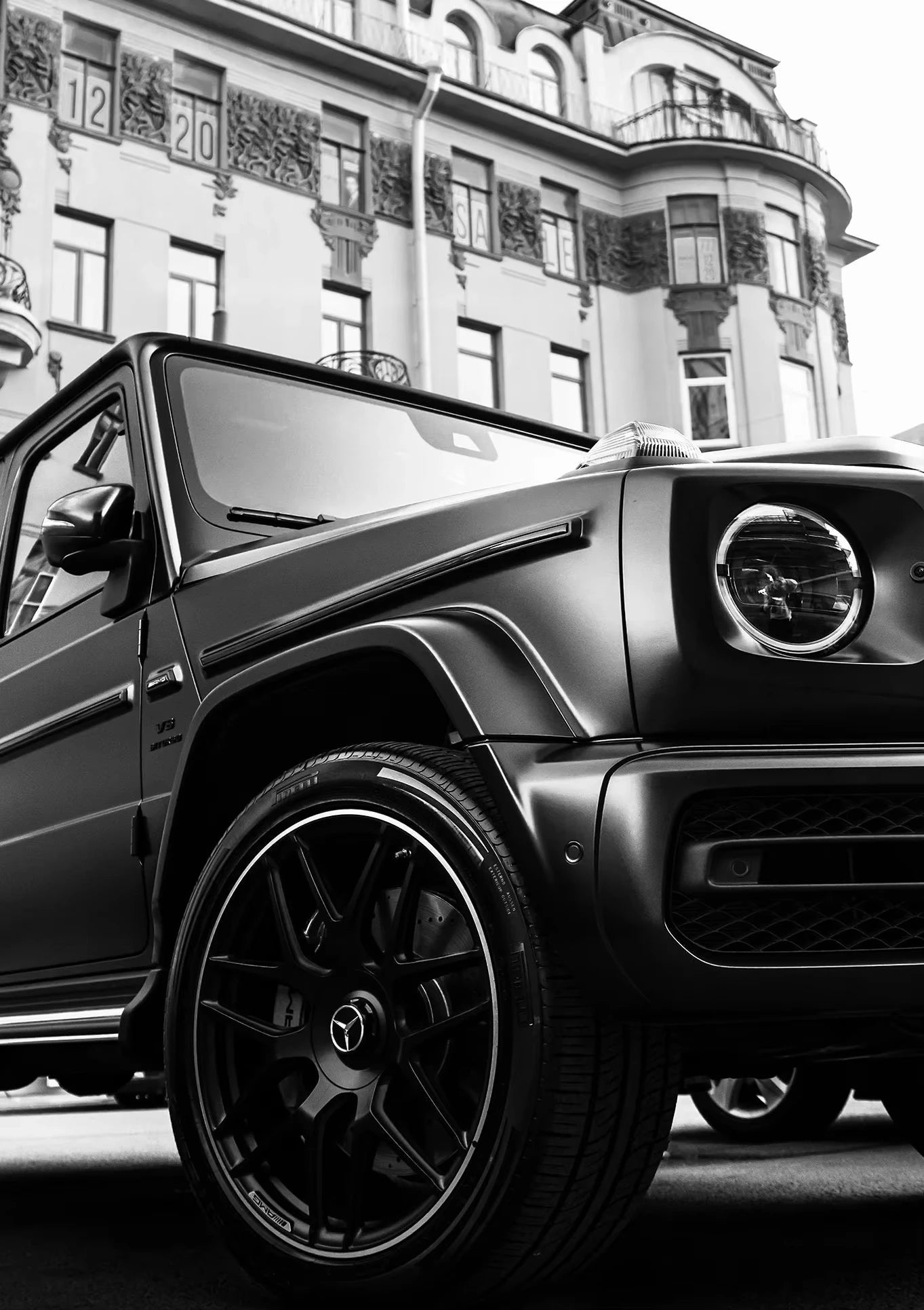 AA Modern Fashion Wall Art Simple Black and White Luxury Car HD Canvas Poster Prints Home Bedroom Living Room Decoration Mural