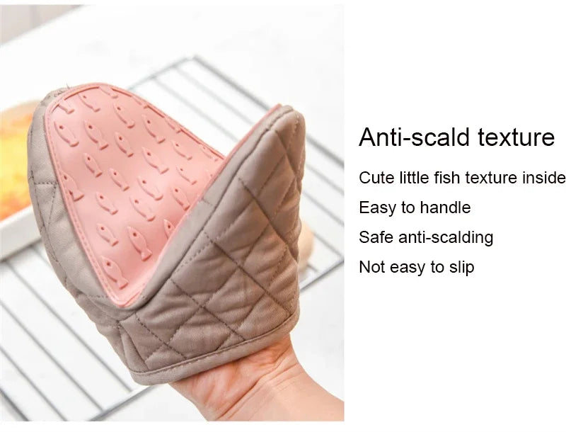Short Kitchen Anti  Oven Mitts, Heat Resistant Silicone Kitchen Mini Oven Mitts for 500 Degrees, Non-Slip Grip Surfaces