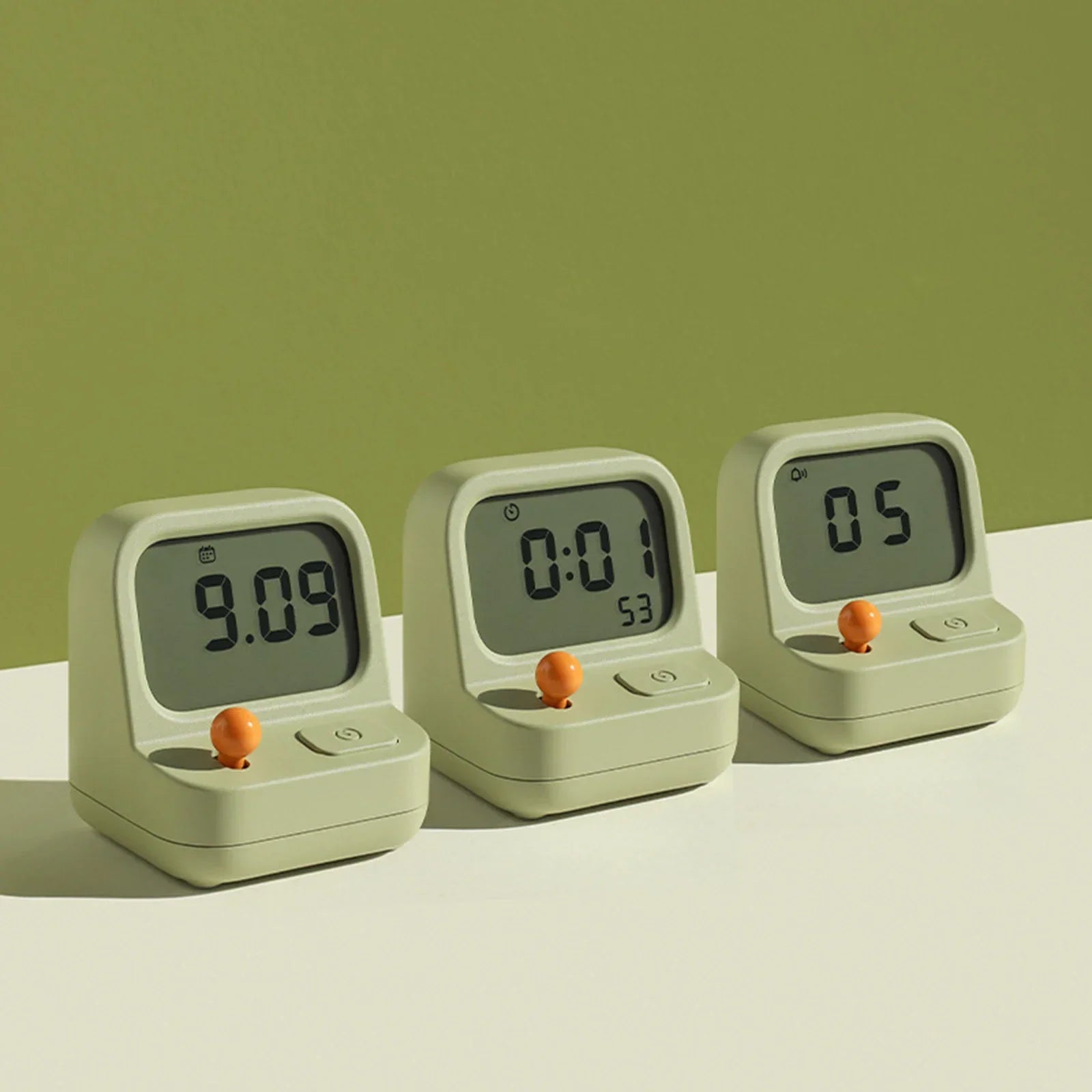 Alarm Clocks Snooze Digital Clock Novelty Silent Table Clock Cartoon Shaped Alarm Clocks Silent Non Ticking for Kids Desk Clock