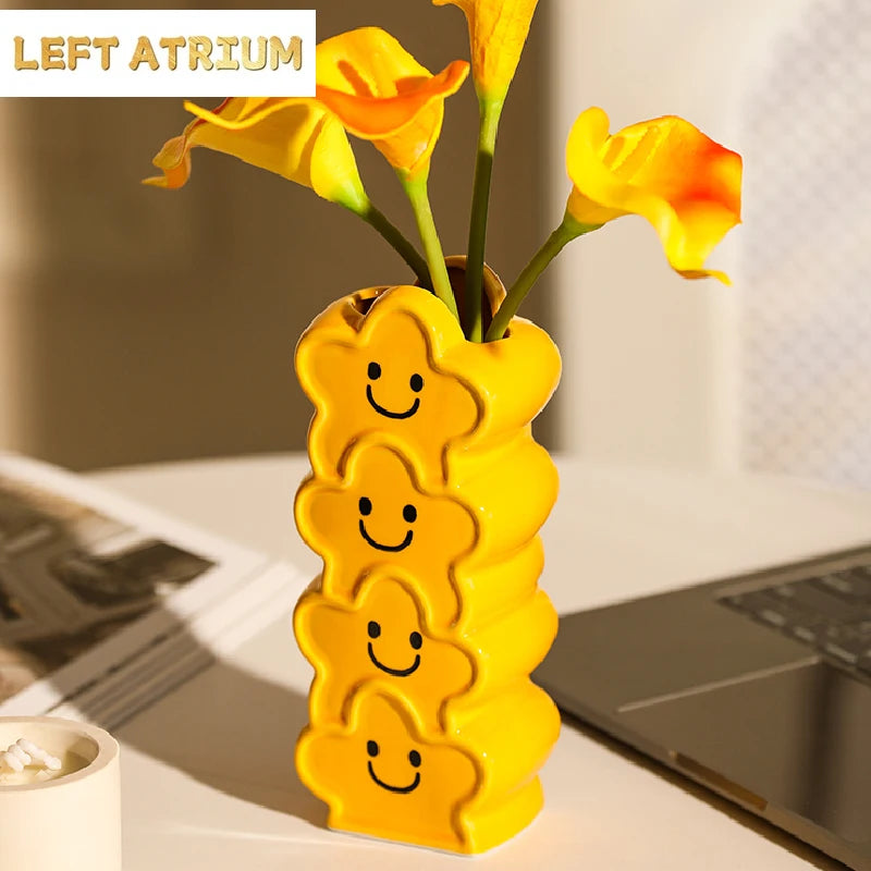 Smiling Ceramic Vase Dried Flower Flower Arrangement Accessories Creative Desktop Mini Vase Ornaments Living Room Decoration